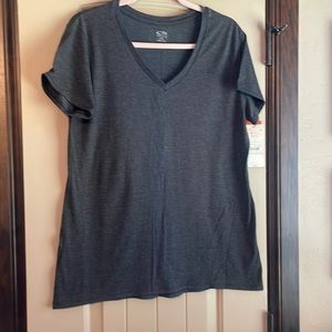 Women’s champion V-neck active performance top- size L